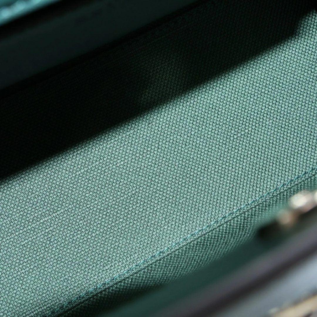 Gucci Grain Calfskin Mini Diana Tote Bag - GHW/ Green