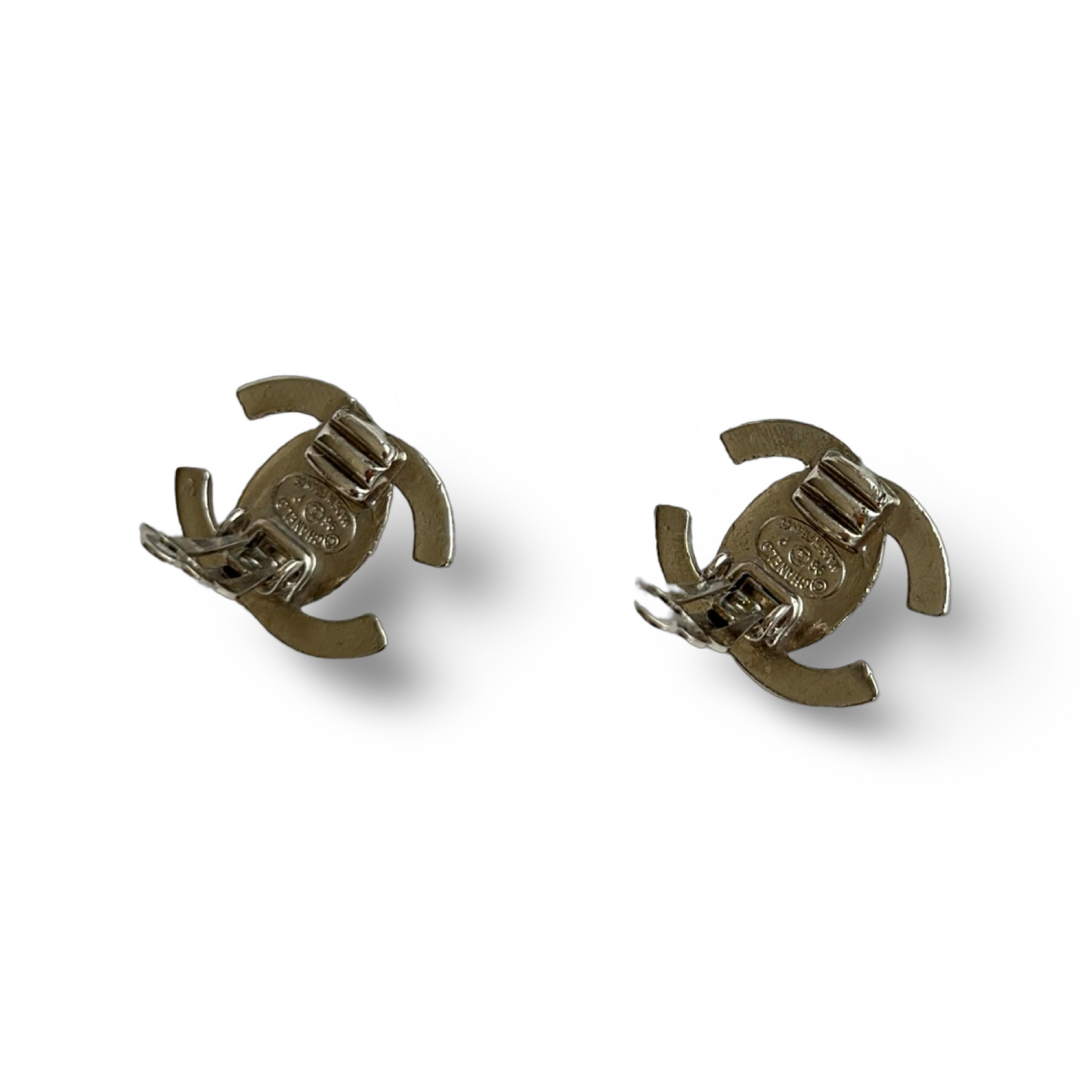 Chanel CC Logo Turnlock Earrings - Silver