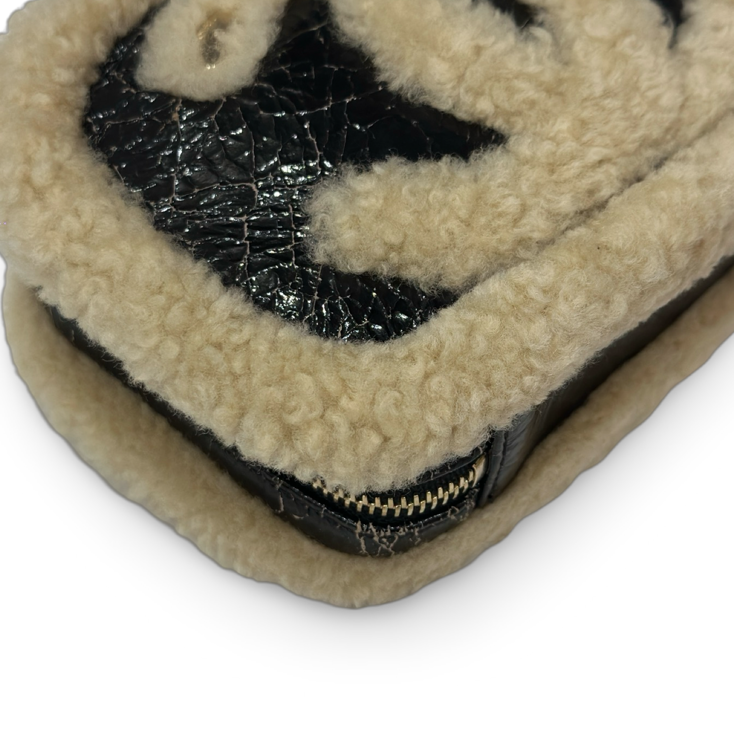 Chanel Shiny Crumpled Sheepskin Shearling CC Mania Waist Bag - Black /Light Brown
