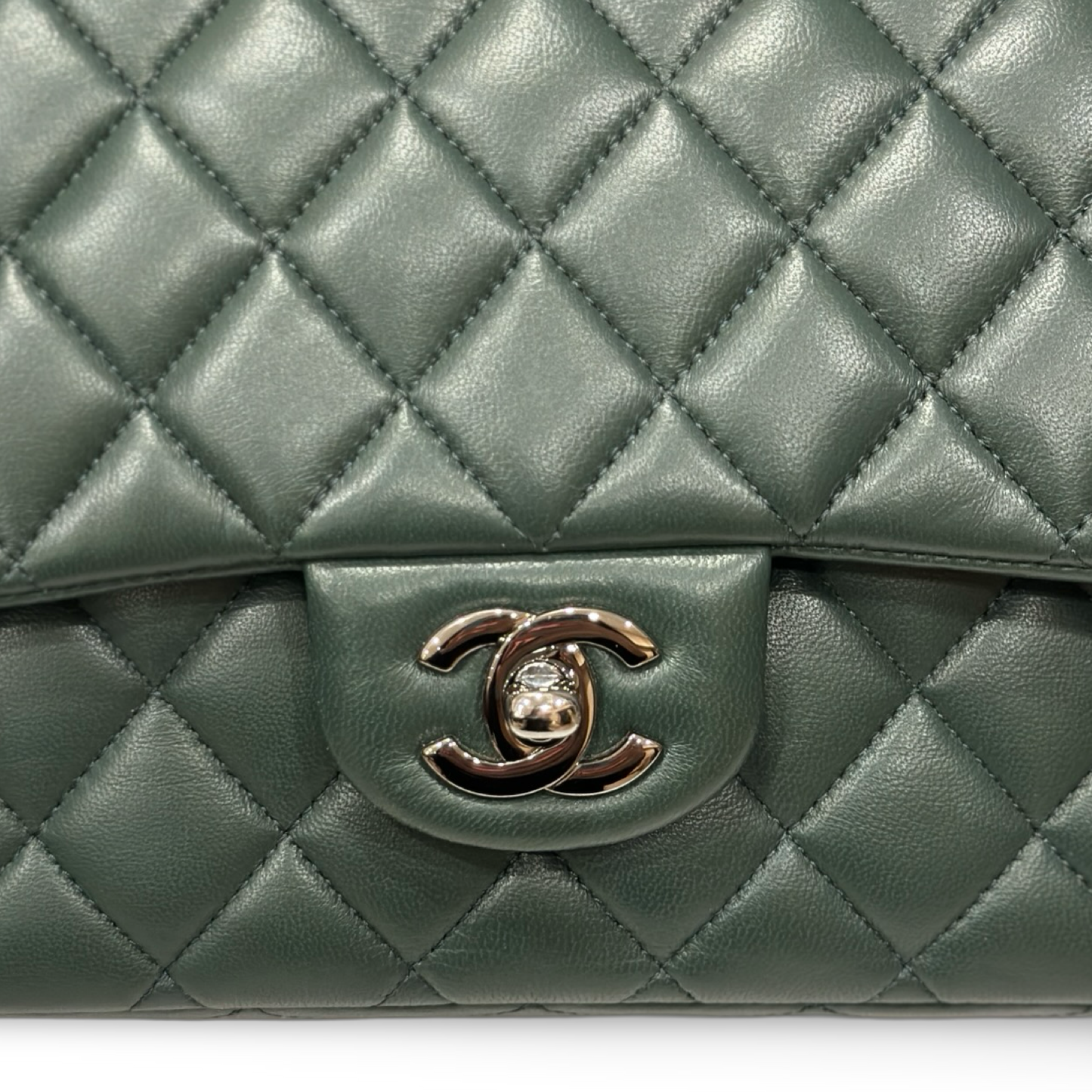Chanel Quilted Lambskin Medium Double Flap - SHW / Green
