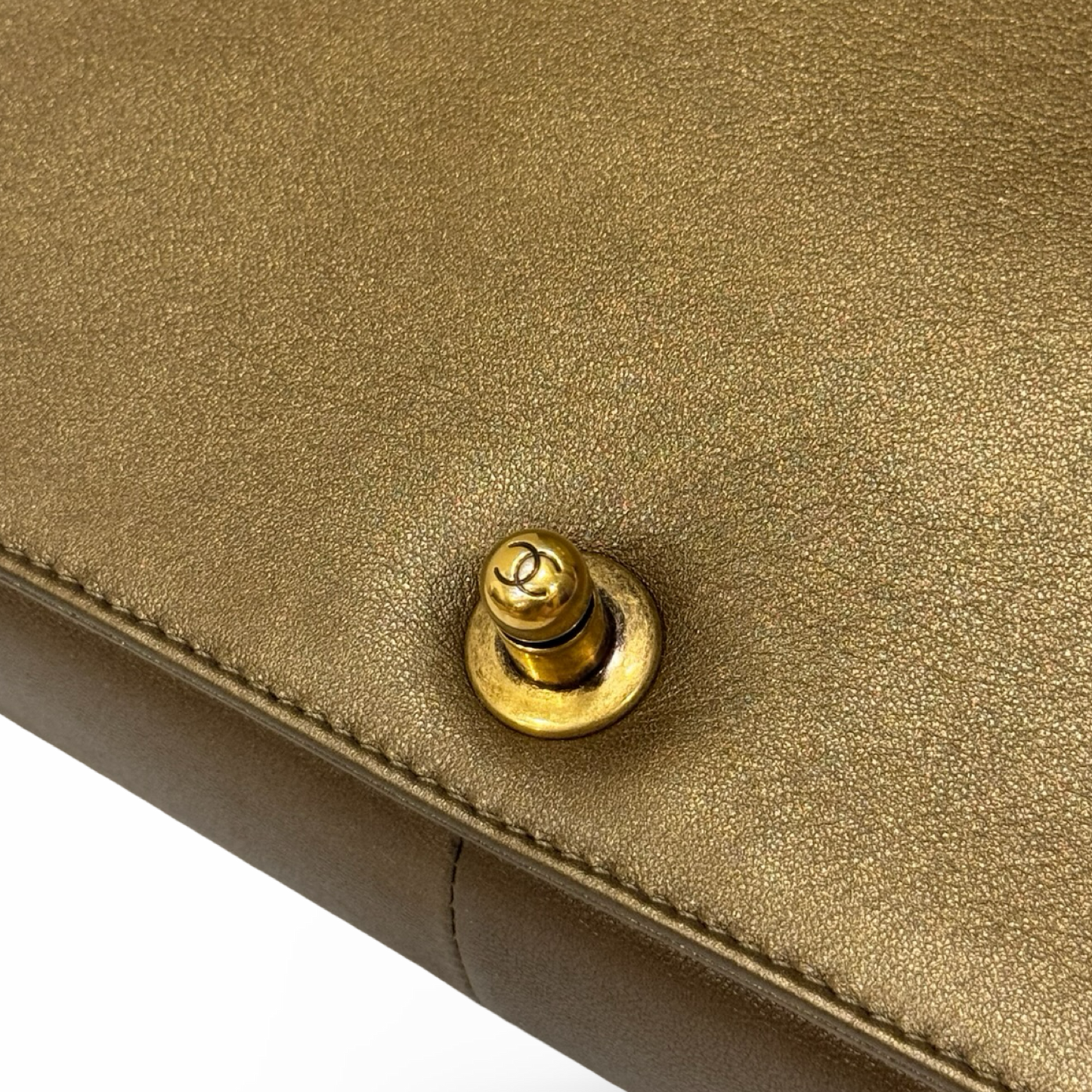 Chanel Quilted Medium Boy Bag - Aged GHW / Gold