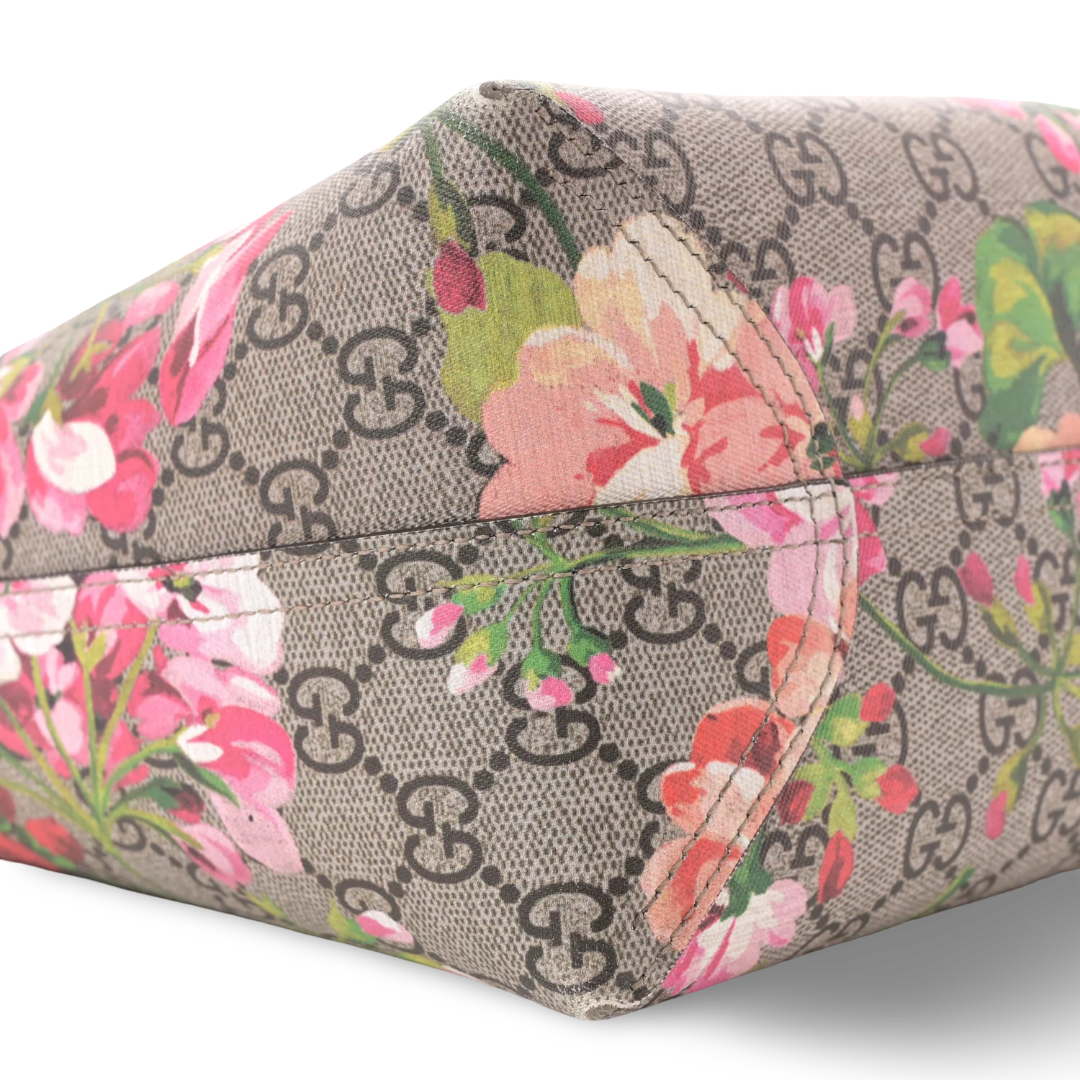 Gucci GG Supreme Monogram Blooms Medium Tote - Brown