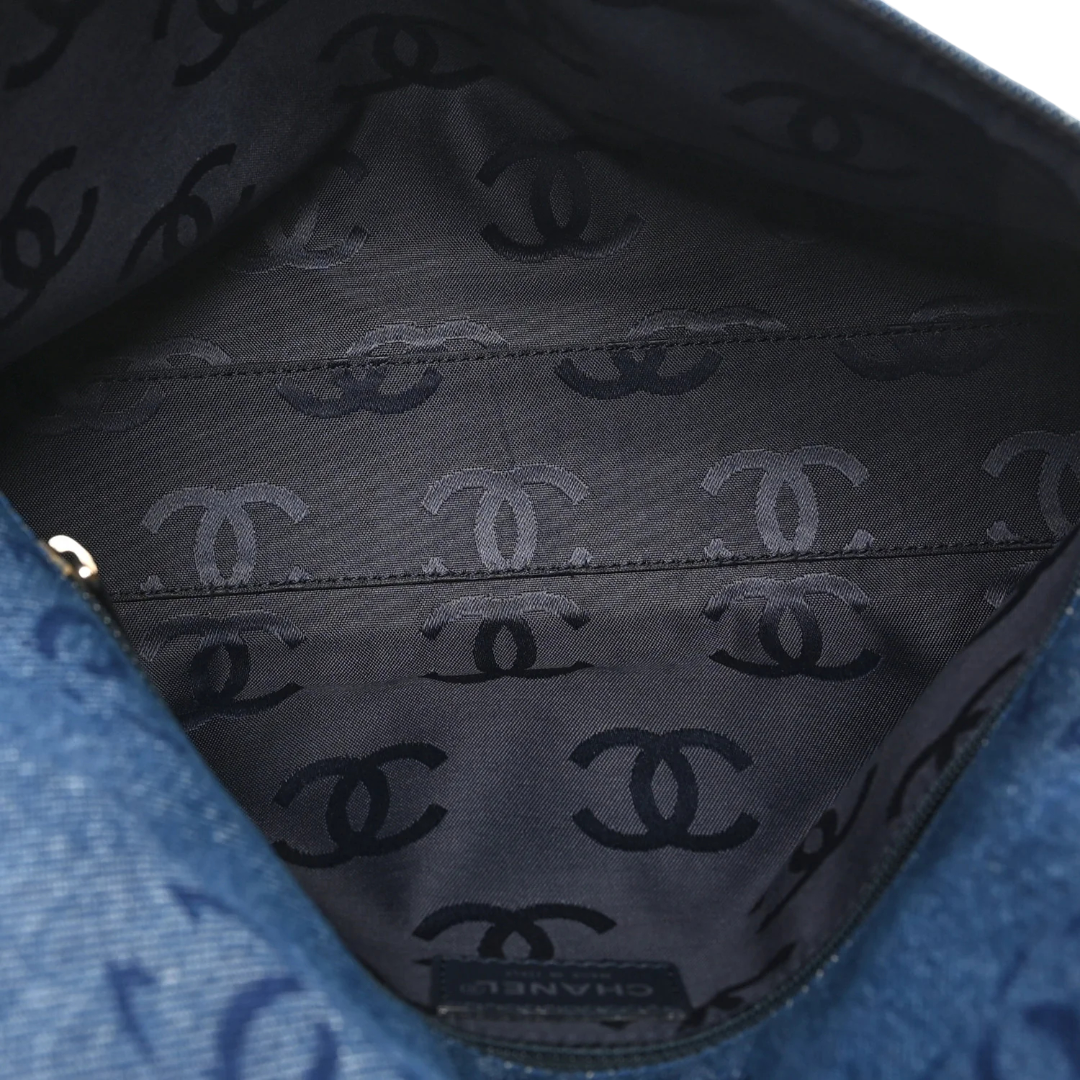 Chanel Vintage Blue Denim Monogram CC Clutch -Plastic / Blue
