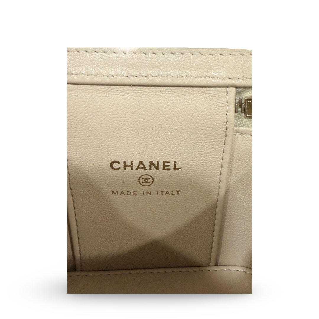 Chanel 25K Quilted Caviar Metallic Small CC Dynasty Vanity Case - GHW/ Gold