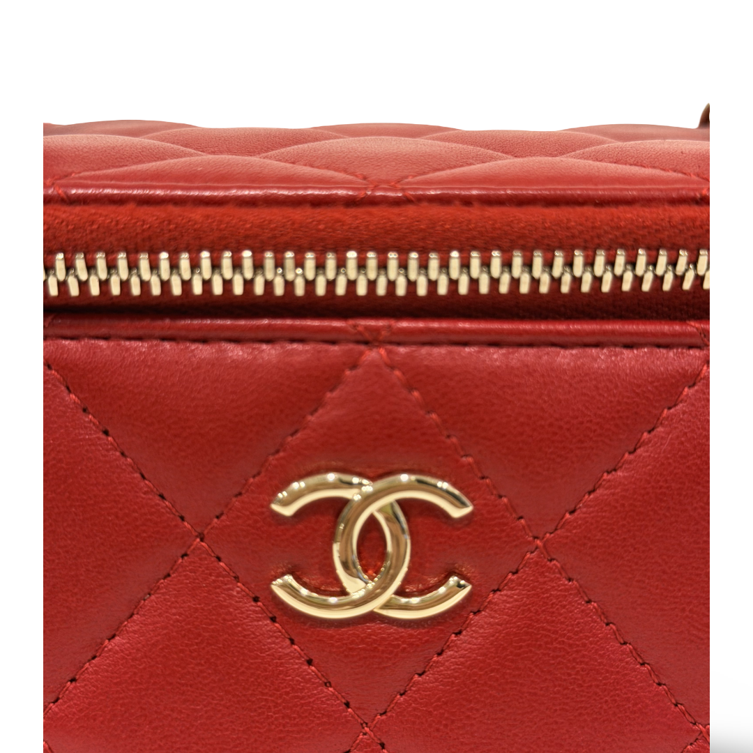 Chanel Quilted Lambskin Small Logo Tophandle Vanity Case - GHW / Red