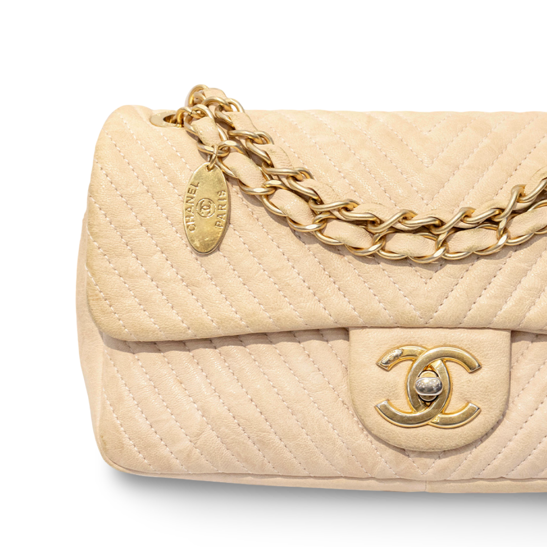 Chanel Qutiled Calfskin Chevron Small Surpique Single Flap - GHW / Beige