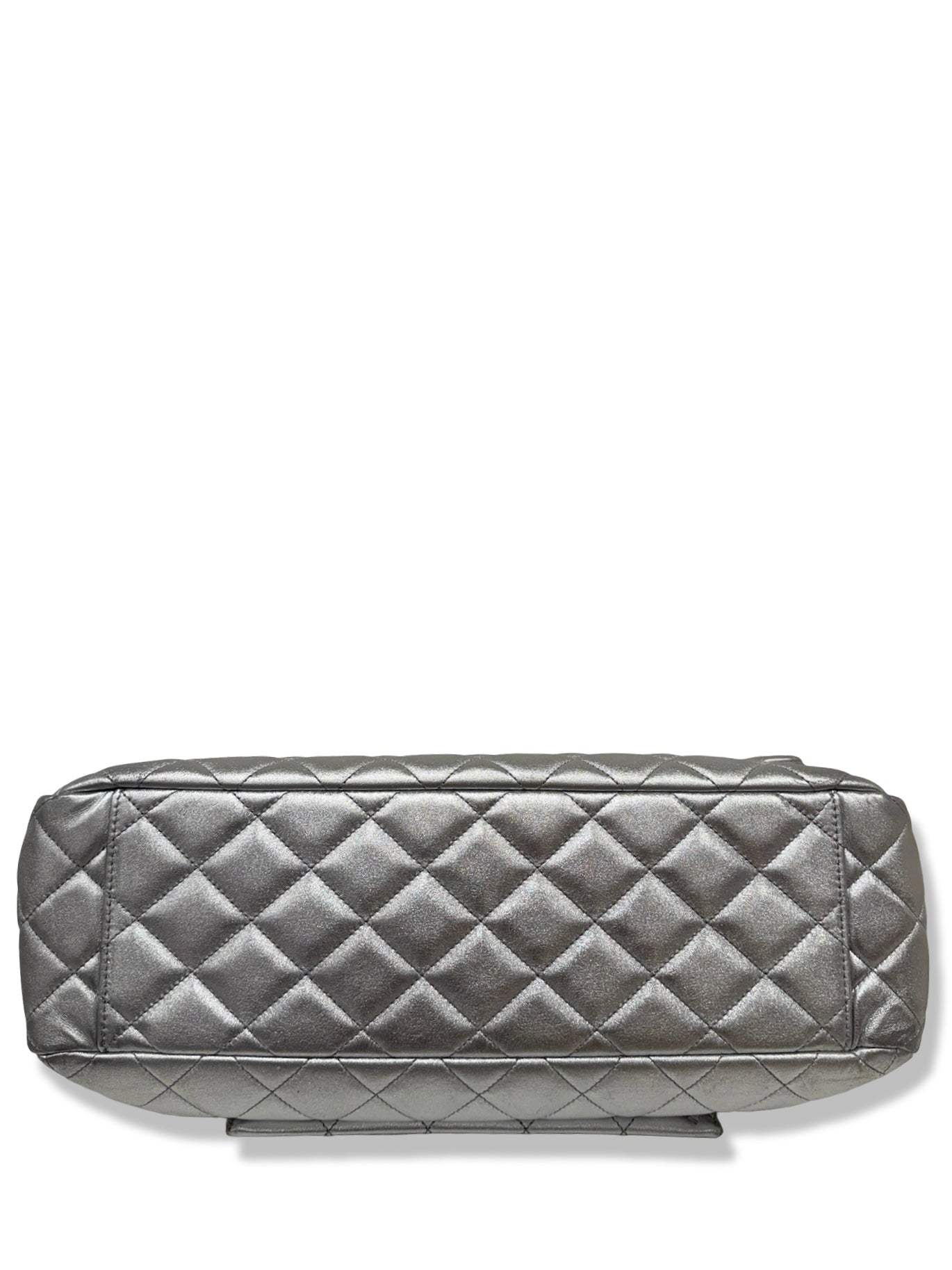 Chanel Quilted Lambskin XXL Airport Single Flap - SHW / Metallic